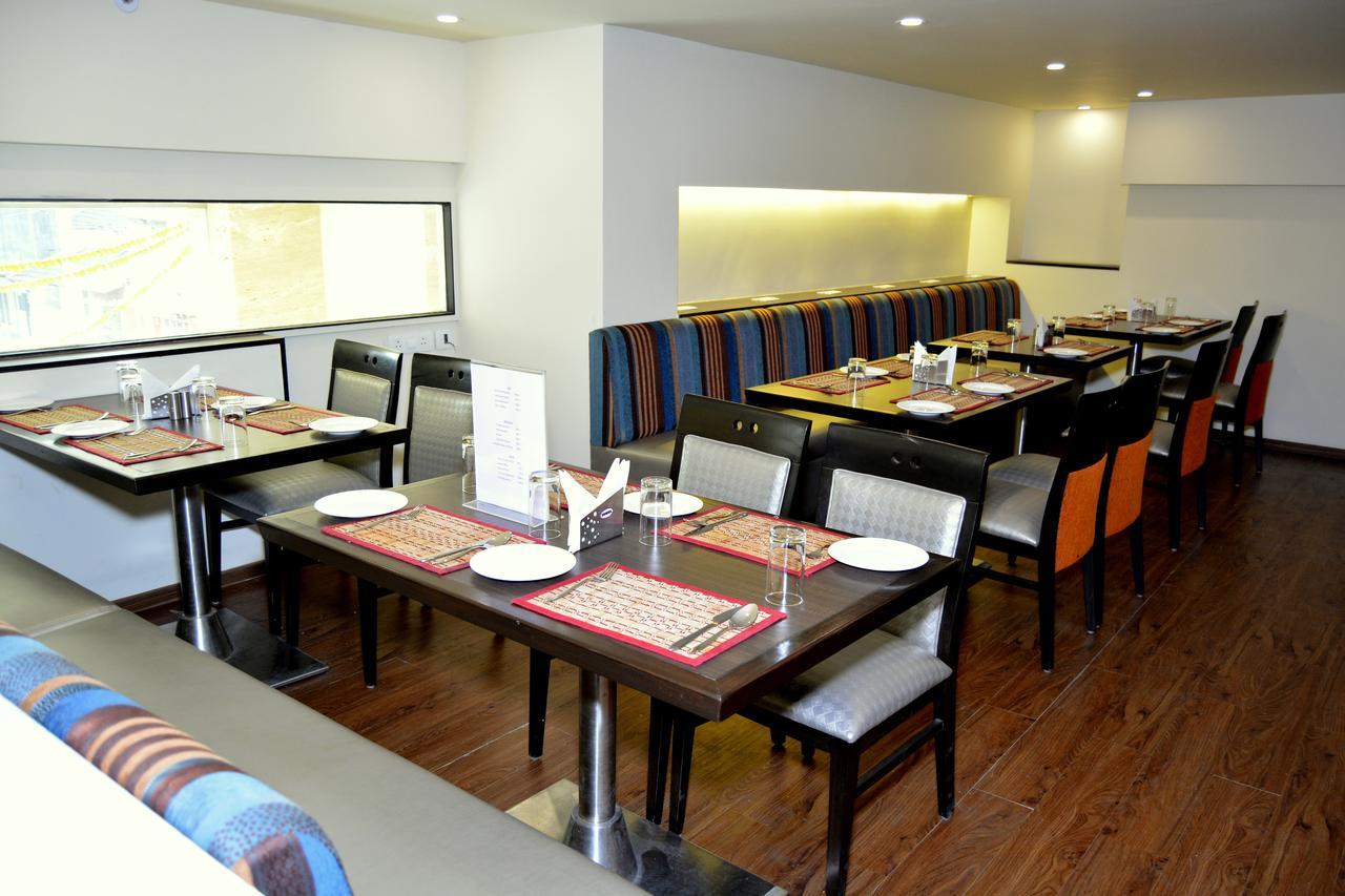 Hotel Orion Premiere Panaji Luaran gambar