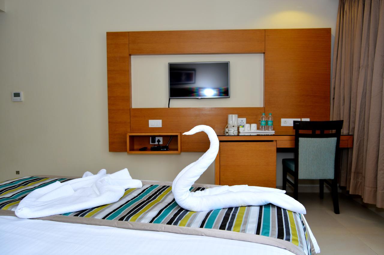 Hotel Orion Premiere Panaji Luaran gambar